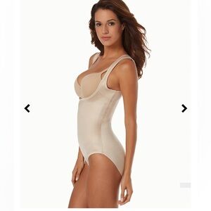 Soma TC Fine Intimates Even More Torsette Bodybriefer Size XL